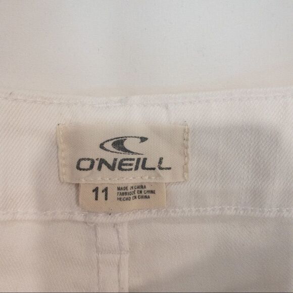 O'Neill Womens Juniors Size 11 Denim Shorts White Coastal Beach Mid Rise Jean - Picture 4 of 5